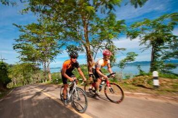 هتل Thanyapura Sports & Health Resort