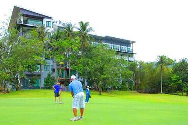 هتل The Par Phuket Sha Plus