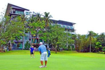 هتل The Par Phuket Sha Plus