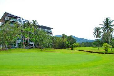 هتل The Par Phuket Sha Plus