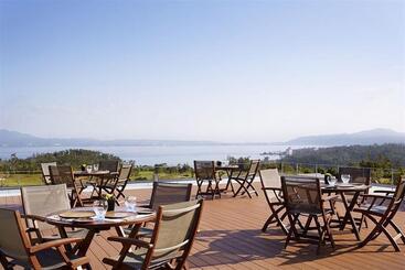 هتل The Ritzcarlton Okinawa
