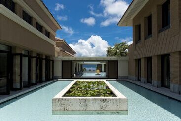 هتل The Ritzcarlton Okinawa