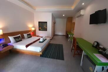 Khaolak Yama Resort   Sha Plus