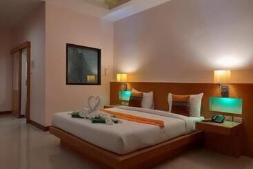 Khaolak Yama Resort   Sha Plus
