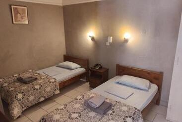 Miranta Hotel   Apartments & Studios