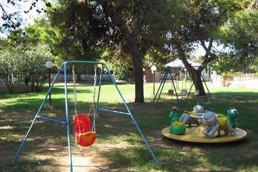 اقامتگاه Vela Club Hotel & Appartamenti