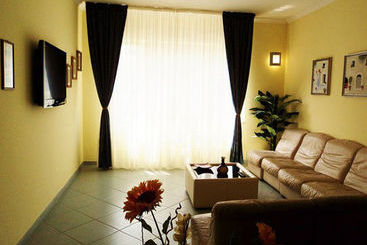 اقامتگاه Vela Club Hotel & Appartamenti