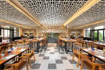 استراحتگاه Anantara Vacation Club Mai Khao Phuket