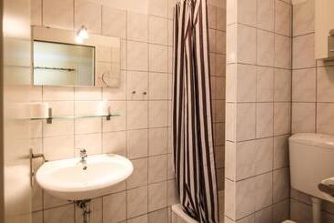 Apartments Kolo 77