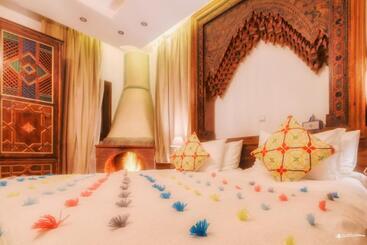 تختخواب و صبحانه Casa Hassan