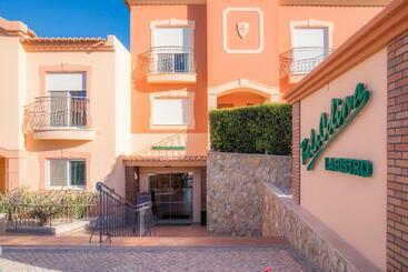 استراحتگاه Boavista Golf & Spa   Bela Colina Village
