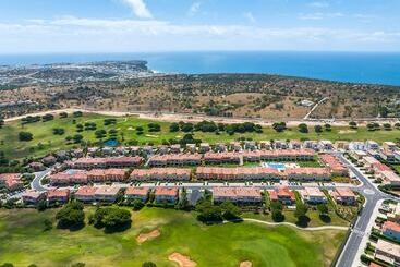 استراحتگاه Boavista Golf & Spa   Bela Colina Village