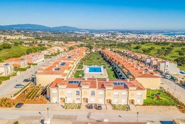 استراحتگاه Boavista Golf & Spa   Bela Colina Village