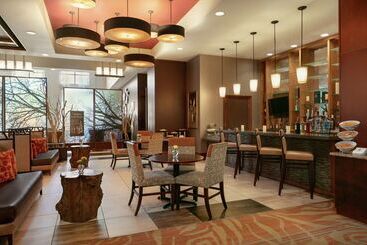 Embassy Suites Chattanooga / Hamilton Place