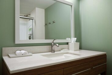 Home2 Suites By Hilton Philadelphia  Convention Center, Pa