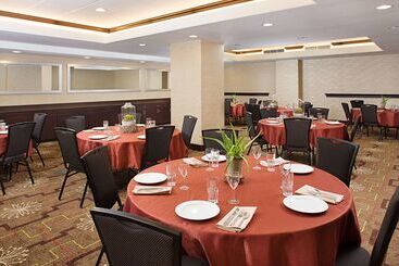Homewood Suites By Hilton Dallas Downtown, Tx