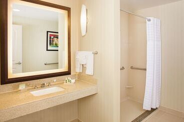 Homewood Suites By Hilton Dallas Downtown, Tx