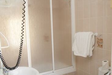 Hostal Paris