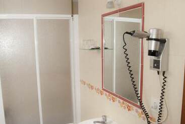 Hostal Paris