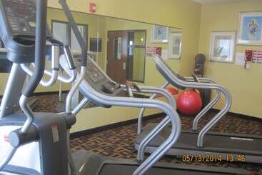 Astoria Hotel & Suites   Glendive