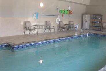 Astoria Hotel & Suites   Glendive