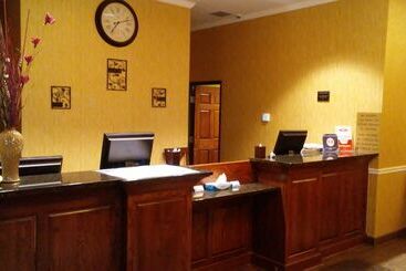 Astoria Hotel & Suites   Glendive