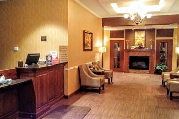 Astoria Hotel & Suites   Glendive