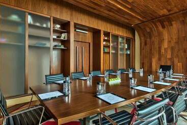 هتل Auberge Discovery Bay Hong Kong