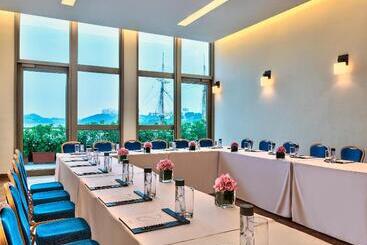 هتل Auberge Discovery Bay Hong Kong