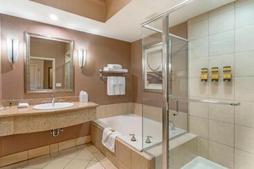 هتل Best Western Plus Bayside