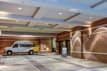 Cambria Hotel White Plains   Downtown