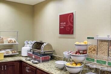 هتل Comfort Suites