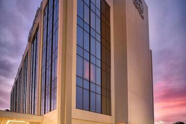 Eb Hotel Miami Airport