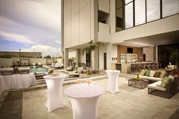 Eb Hotel Miami Airport