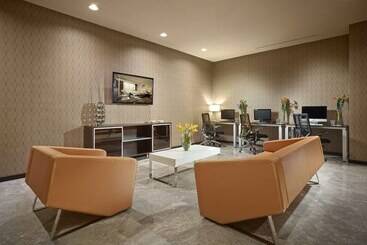 Eb Hotel Miami Airport