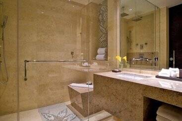Eb Hotel Miami Airport