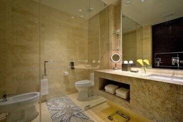 Eb Hotel Miami Airport