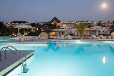 هتل Gold Zanzibar Beach House & Spa