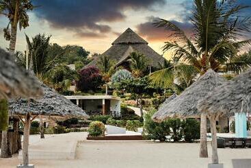 هتل Gold Zanzibar Beach House & Spa