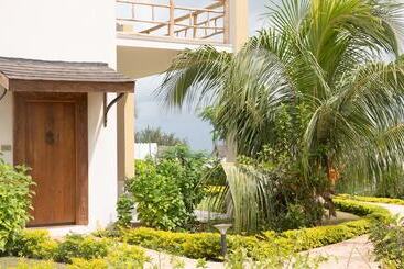 هتل Gold Zanzibar Beach House & Spa