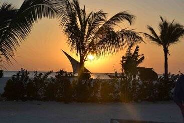 هتل Gold Zanzibar Beach House & Spa
