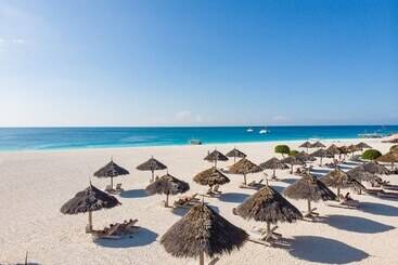 هتل Gold Zanzibar Beach House & Spa