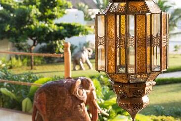 هتل Gold Zanzibar Beach House & Spa