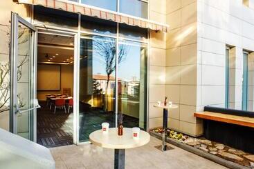 هتل Ibis Istanbul Esenyurt