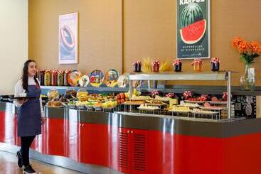 هتل Ibis Istanbul Esenyurt