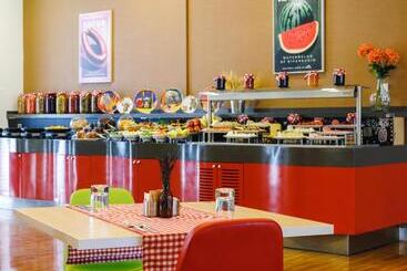 هتل Ibis Istanbul Esenyurt