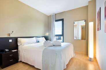 هتل Madrid Airport Suites, Affiliated By Meliá