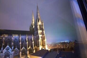 هتل Mercure Cholet Centre