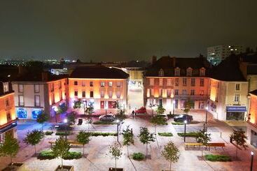 هتل Mercure Cholet Centre
