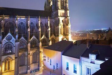 هتل Mercure Cholet Centre
